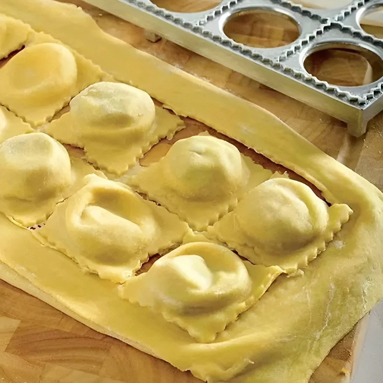 Knödelform, 12 Löcher, Ravioli – Kitchen Gadgets That Make Life Easier Bewertung und Preis